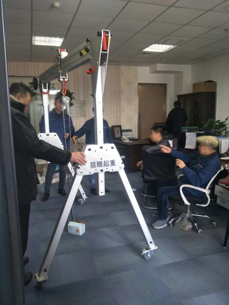 500kg鋁合金龍門(mén)吊